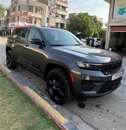 جیپ گراند شیرۆکی